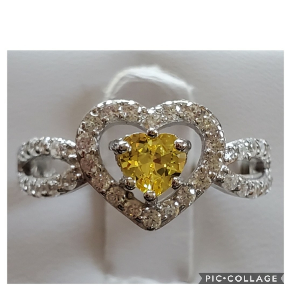 Genuine 2ct Canary and White Sapphires Ring Size 9 - Picture 1 of 7